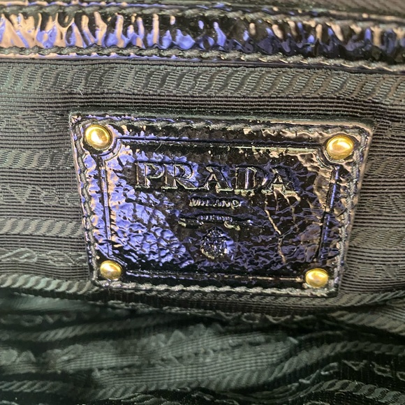 Vintage Prada Nylon shoulder bag with good condition. Look at photos - Picture 5 of 15